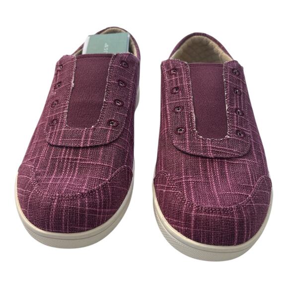 REVITALIGN Women’s Santa Margarita Slip On Orthotic Shoes Red Plum Size 9B Waco - Picture 3 of 10